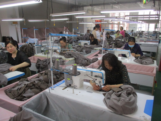 Suzhou Pinzheng Textile Garment Co., Ltd. Down jacket