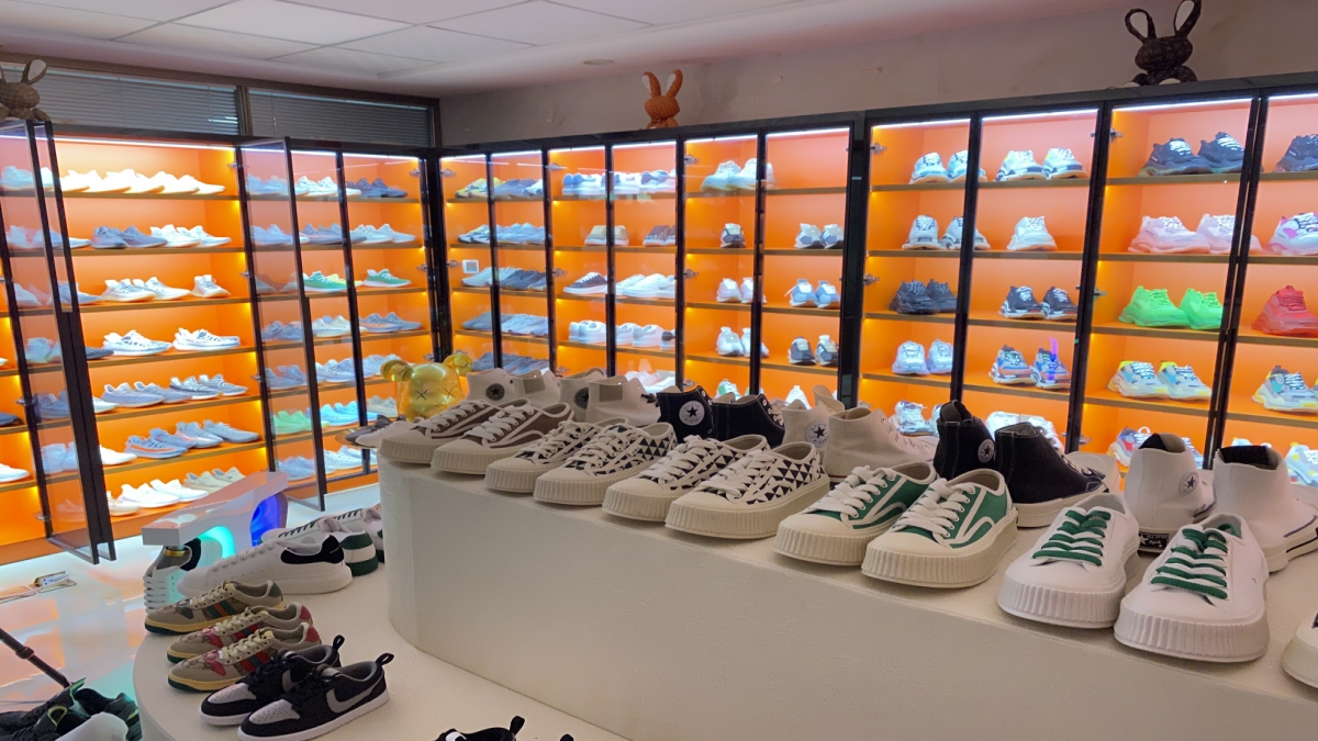 Shenzhen Bestart Technology Industry Co., Ltd. Slippers