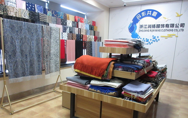Zhejiang Runyang Clothing Company Co., Ltd. Cashmere Sweater
