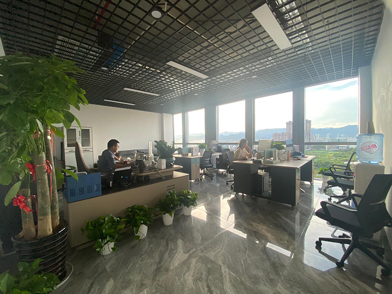Xiamen Worthfind E-commerce Co., Ltd. handbags