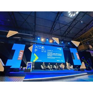 Outdoor Full Color P3.91 P4.81 Stage Rental Led Display Screen Mall Retail Store Education Function Video Rental Led Display