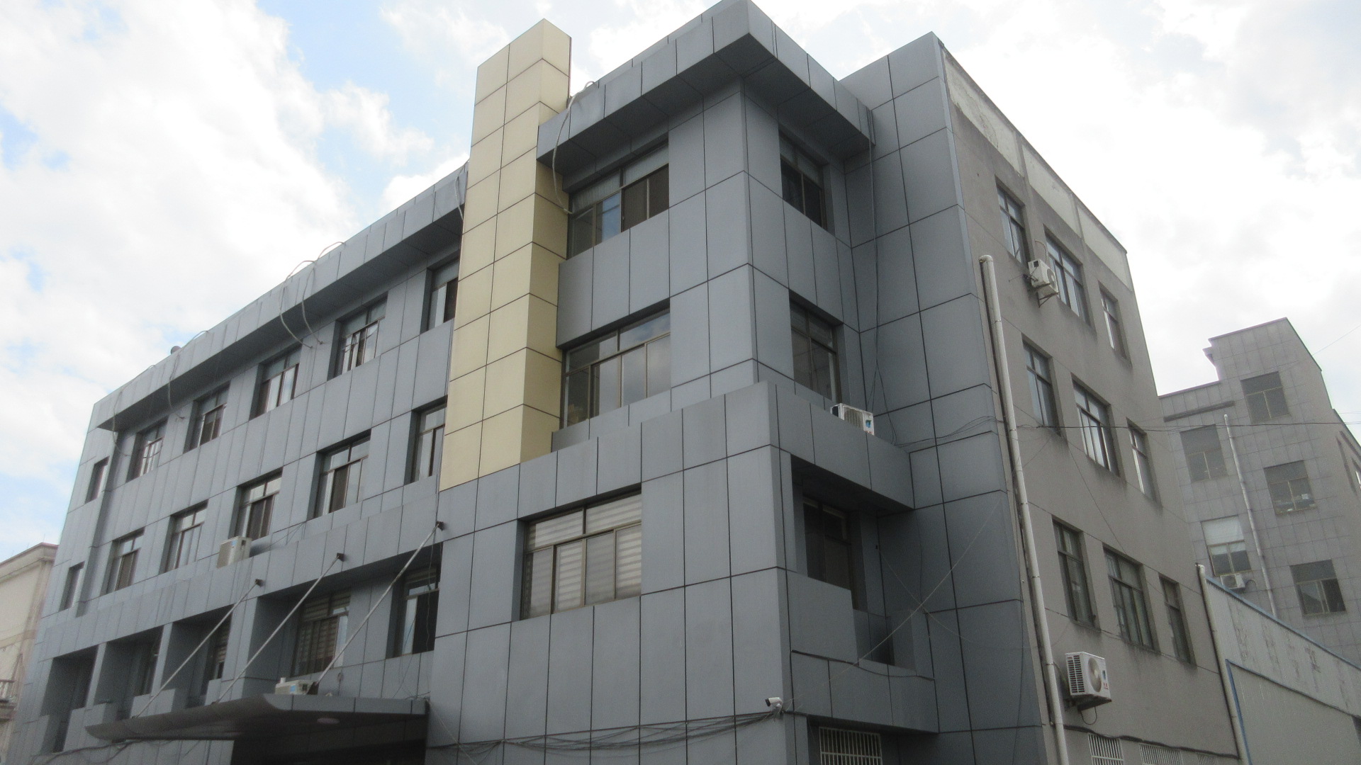 Wuyi Hongtai Stainless Steel Drinkware Co., Ltd. Stainless Steel Water Bottle