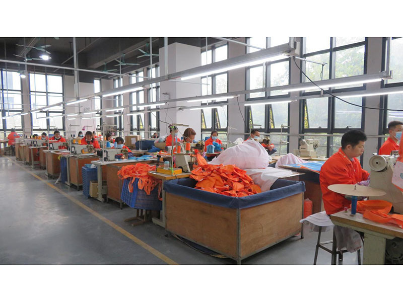 Yicai (HK) Industry Limited shopping bags