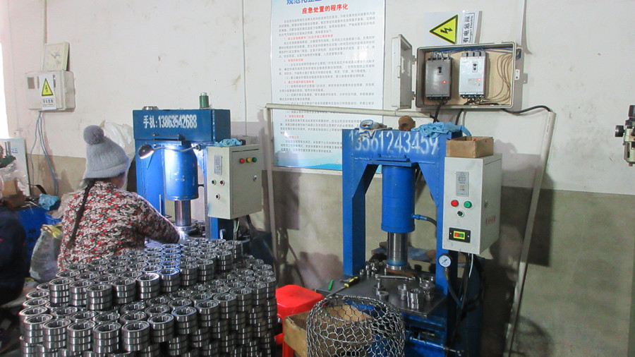Shandong Ah-Factory Import And Export Co., Ltd. Cylindrical Roller Bearings