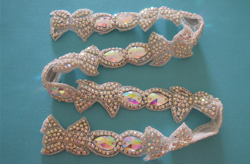 Guangzhou Sumanduo Crafts Co., Ltd. (10 yards) crystal AB rhinestone trim iron on for dress WDD0286