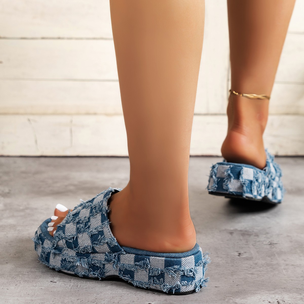 Guangzhou Tongtu Shoes Co., Ltd. Synthetic Upper Walking Style Shoes Height Increasing Slides Slippers flip flops women