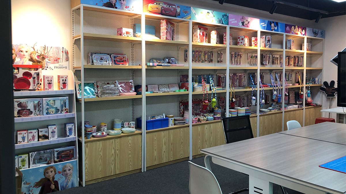 Guangzhou Oasis Park Children's Products Co., Ltd. Children's Tableware