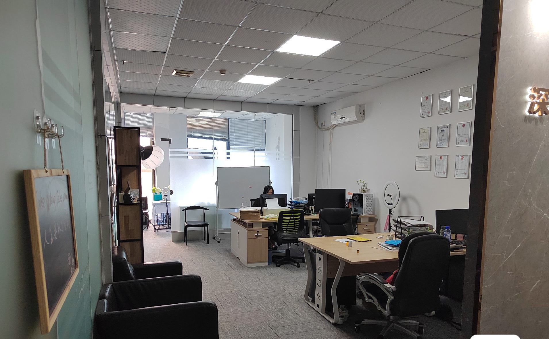 Shenzhen Yuzhifei Technology Co., Ltd. Moissanite jewelry