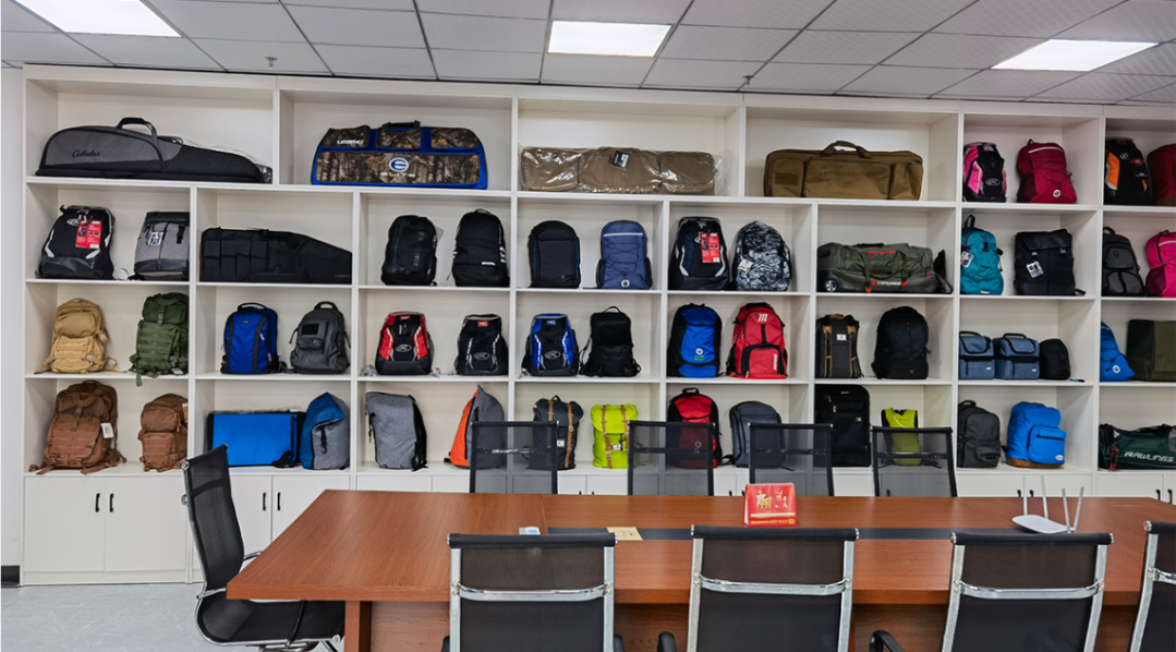 Xiamen Star Import & Export Co., Ltd. Duffel Bags