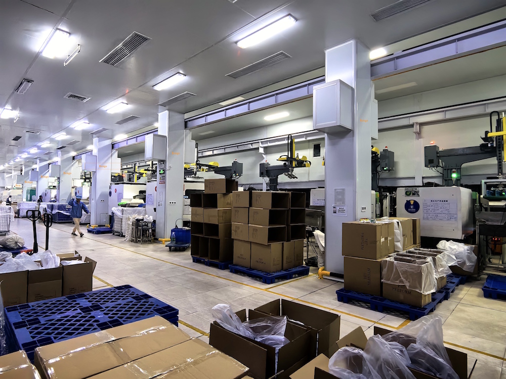 Taizhou Bengo Machinery Co., Ltd. PET Blow Moulding Machine