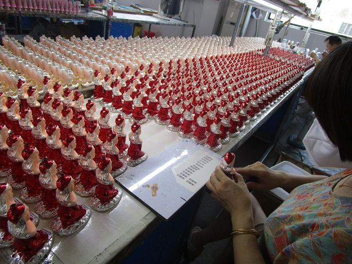 Yangzhou Artdragon Decorations Co., Ltd. factory image 3