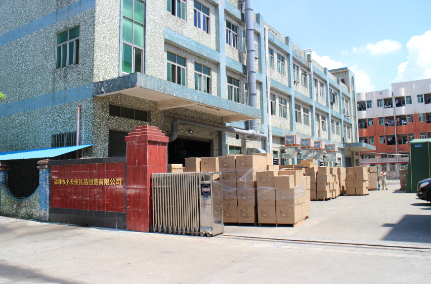 Shenzhen Little Angel Gift Creative Co., Ltd. factory image 2