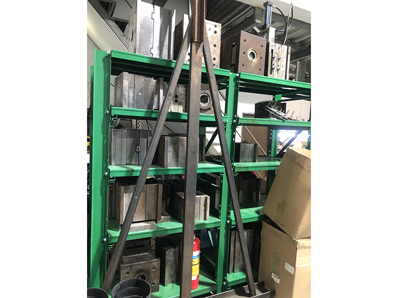 PE Tooling Ltd. Plastic Injection Moulds