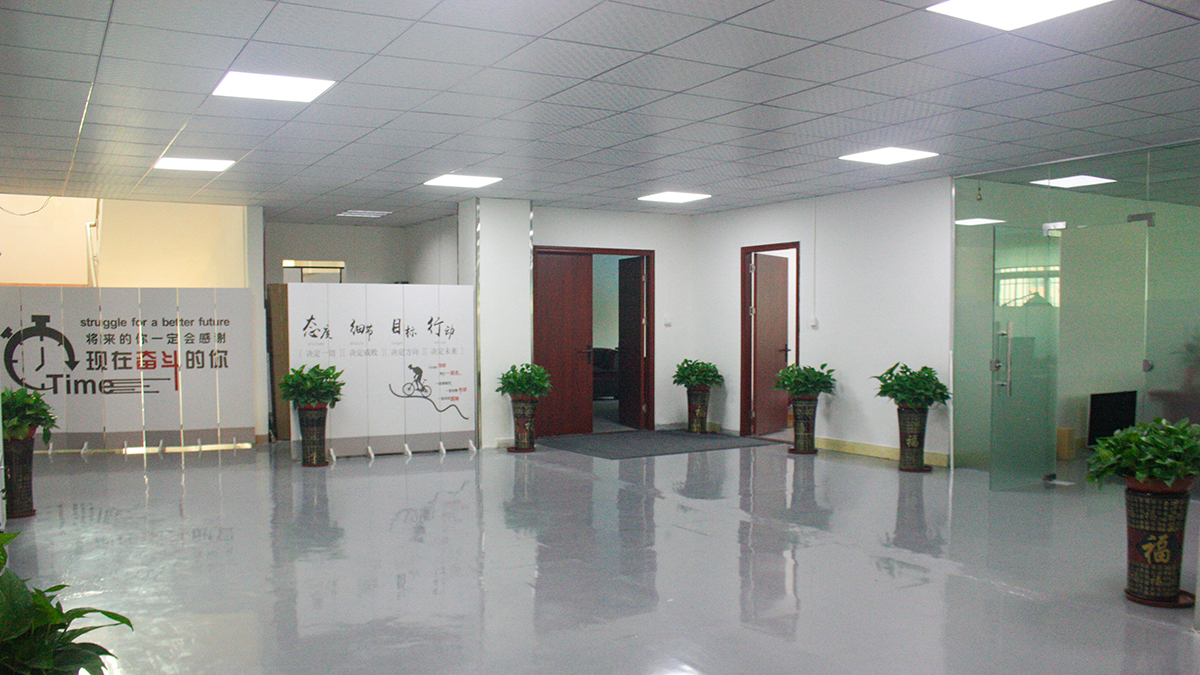 Dongguan Yiqiang Plastic Mould Co., Ltd. factory image 2
