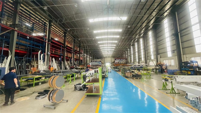 Foshan Uogele Decoration Material Technology Co., Ltd. Aluminium Shutter