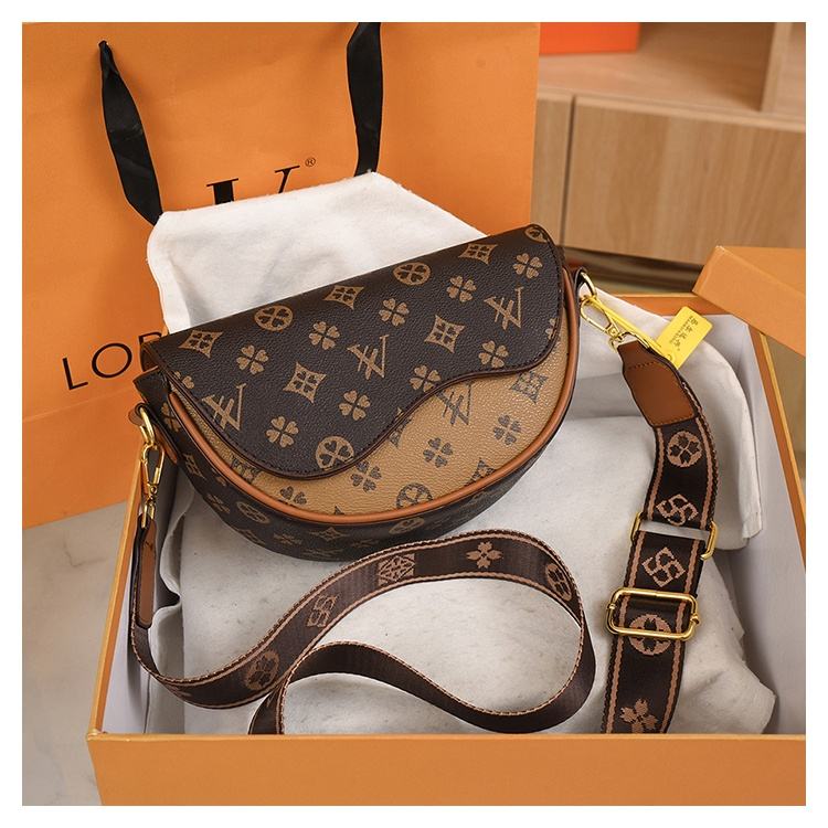 Guangzhou Besti Gift Crafts Co., Ltd. Fashion Design Hot Sale Vintage Leather Crossbody Cross Body Lady Shoulder Underarm Bag for Women's Leather Saddle Bags