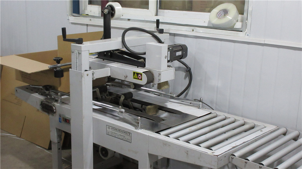 Xuzhou Minghang Packaging Products Co., Ltd. Glass bottles