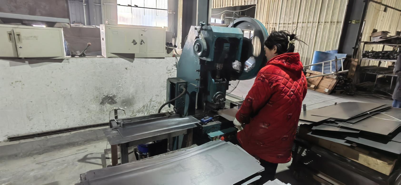 Shanghai Fengxiang Furniture Co., Ltd. Office chairs