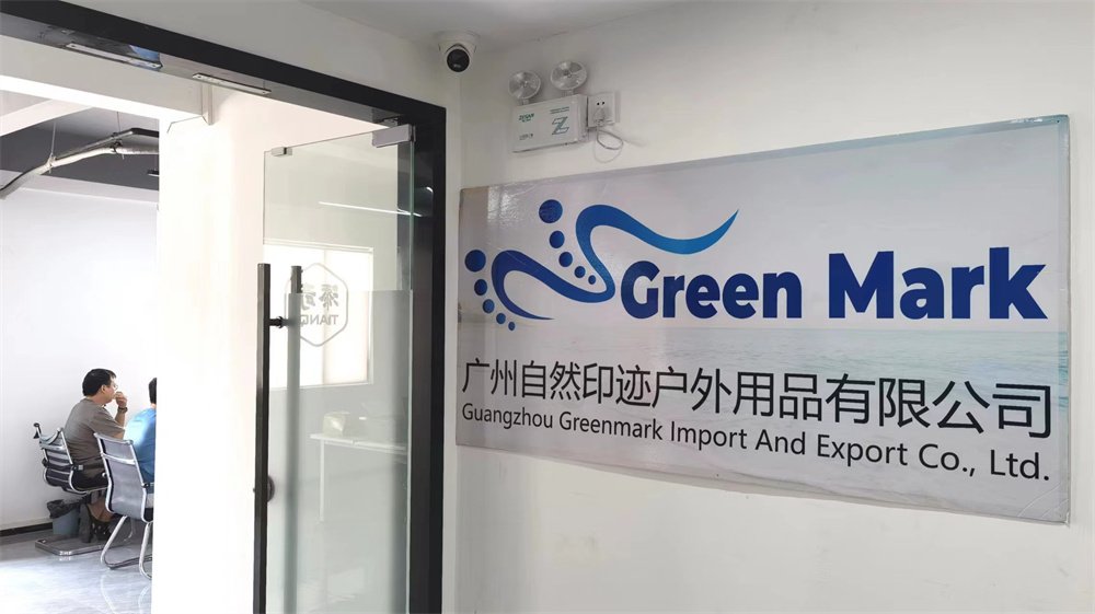 Guangzhou Greenmark Import and Export Co., Ltd. Beach Tent
