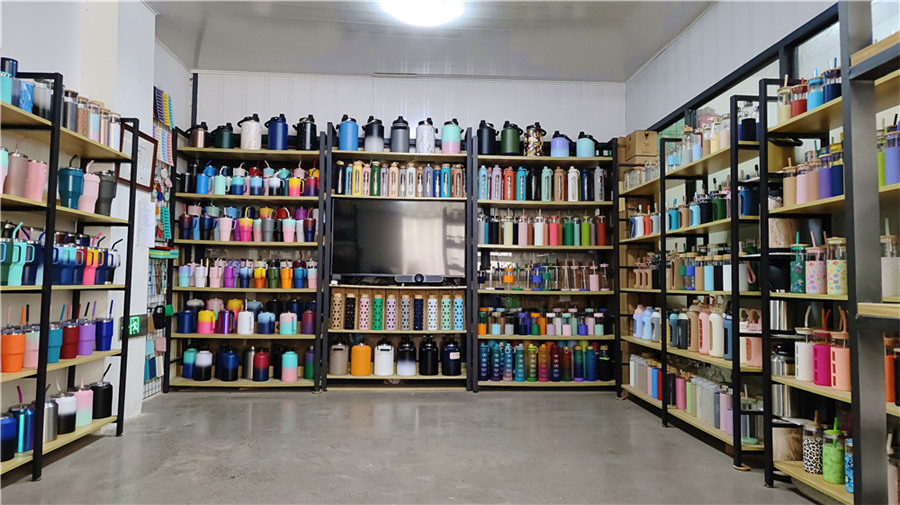 Zhejiang Elengic Houseware Co., Ltd. Glass Water Bottle