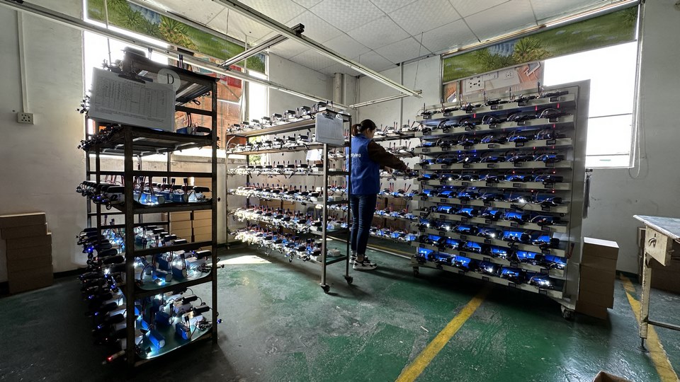 GZ Jolly Flying Ltd. factory image 3