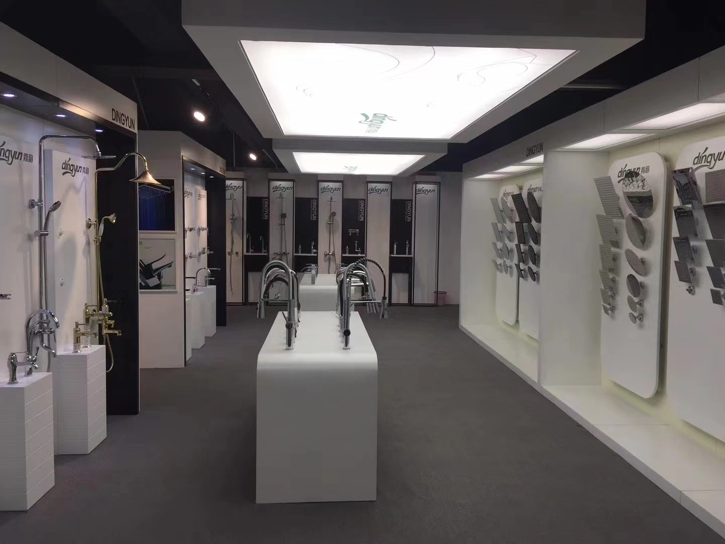 Wenzhou Dingyun Electronic Plumbing Co., Ltd. Shower Head
