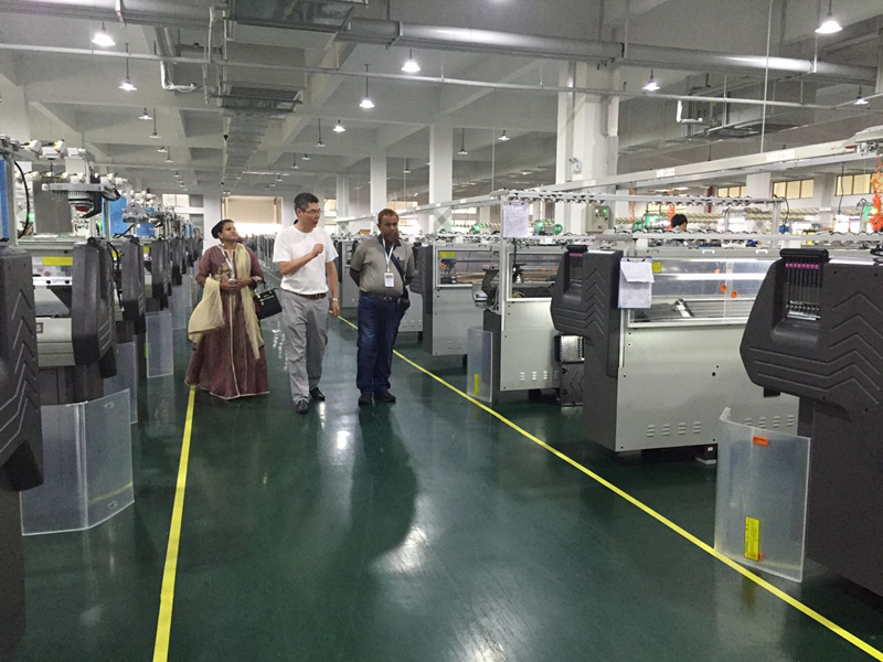 Chengdu Hyacinth Decoration Design Co., Ltd. motorized screen