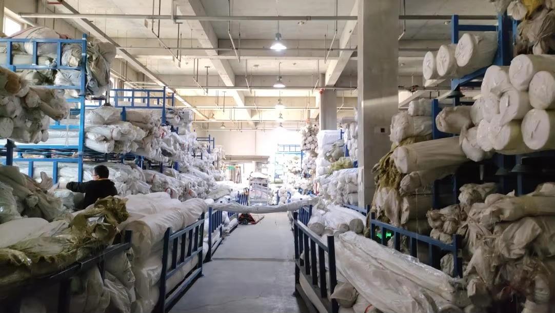 Hebei Cloudland Home Textiles Trading Co., Ltd. Bedding Set