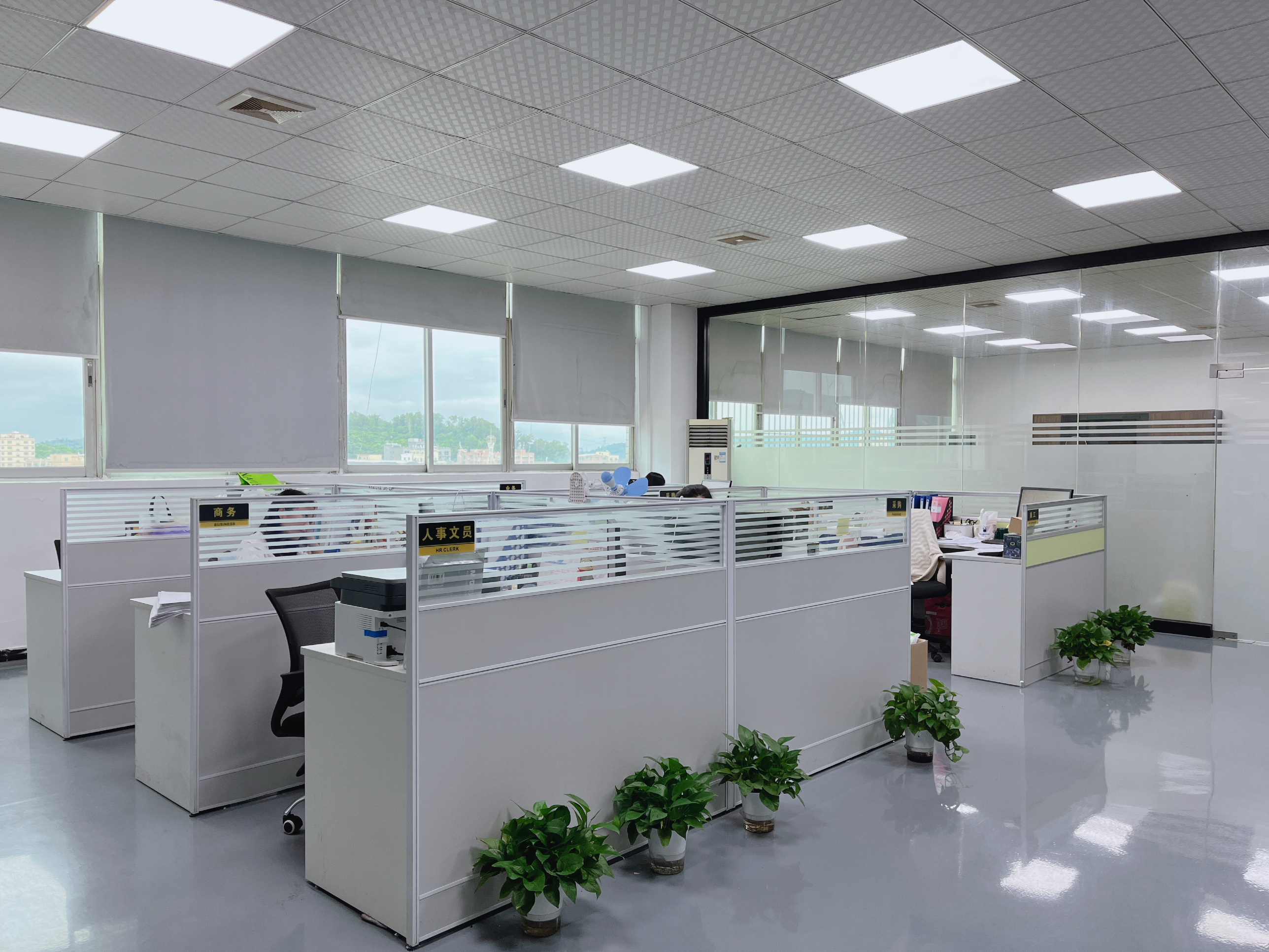 Shenzhen Hutianmei Technology Co., Ltd Bluetooth Speakers