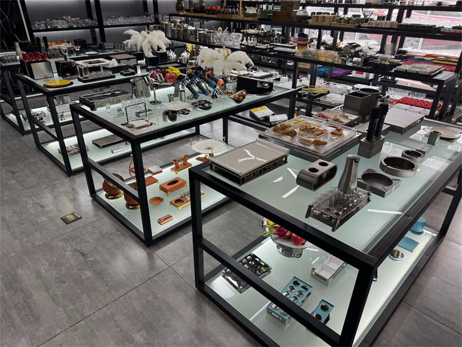Guangzhou Bodian Hardware And Plastic Products Co., Ltd. Goblet