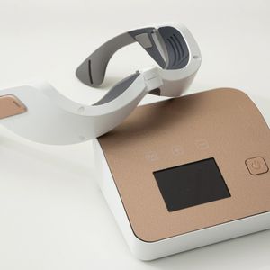 [FREE WIND] Korean Premium Beauty Device for Improving Wrinkles Around the Eyes Experience Improved Skin Elasticity with LED