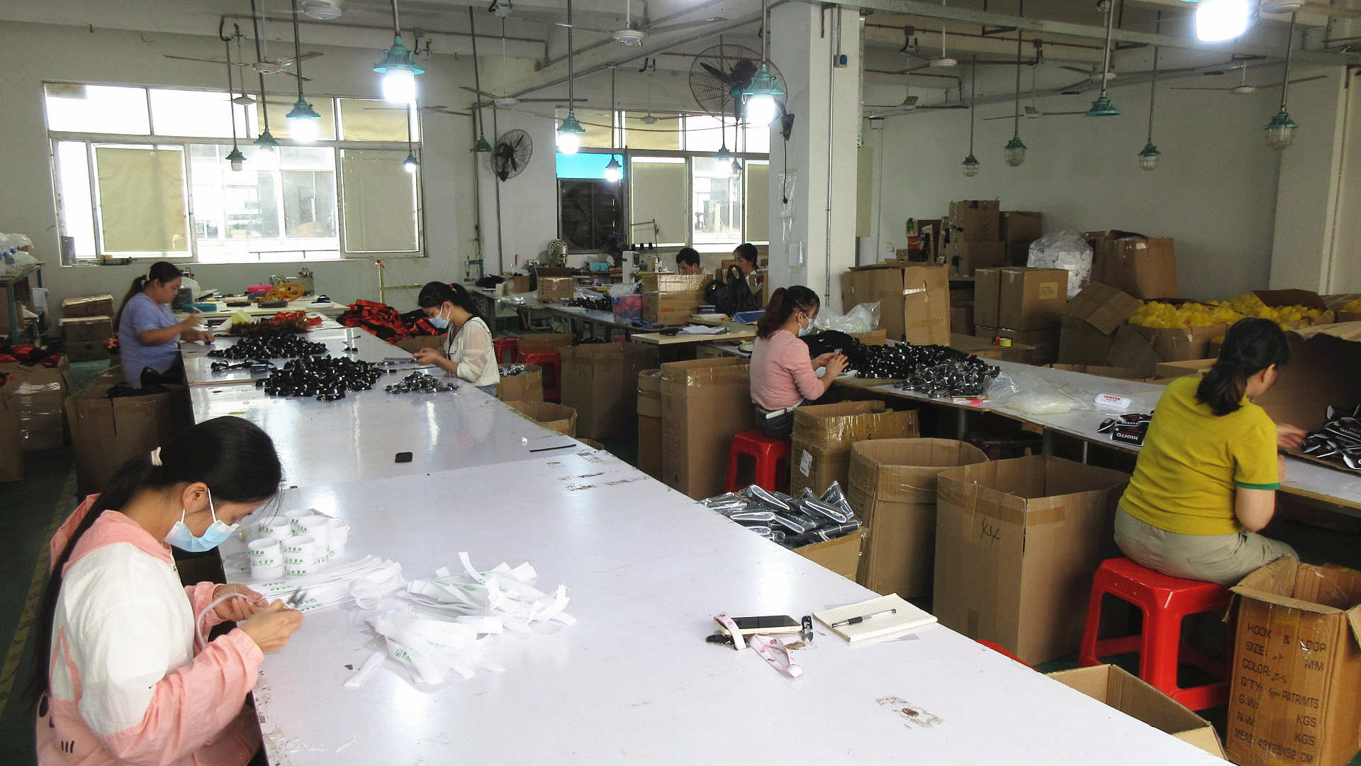 Shenzhen Fucheng Hook & Loop Co., Ltd. factory image 6