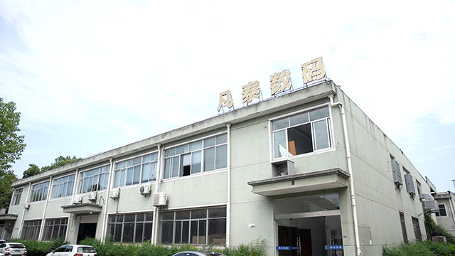 Shaoxing Colorbee Plastic Co.,Ltd Tripod