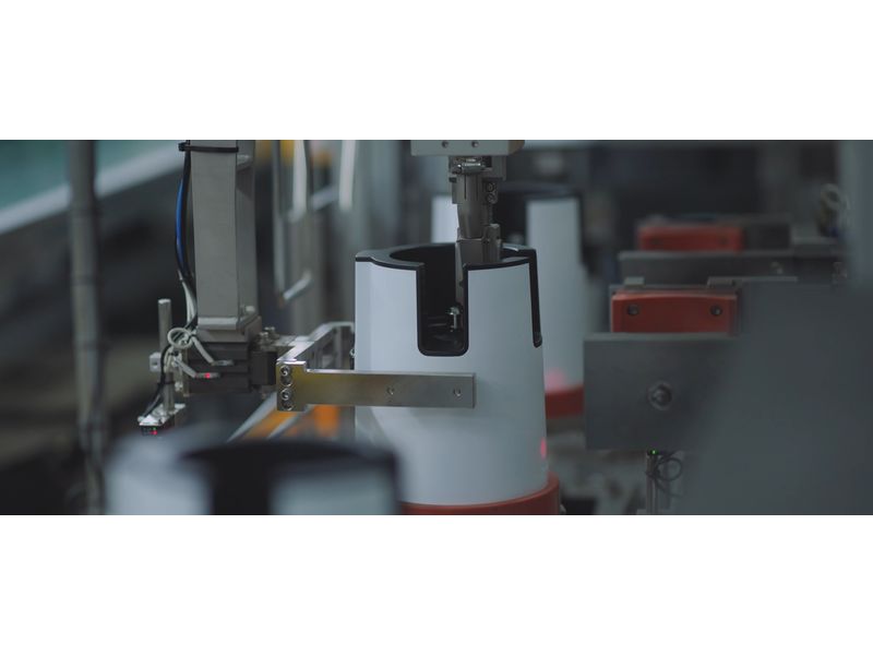 HUROM Group Corporation Juice Extractor