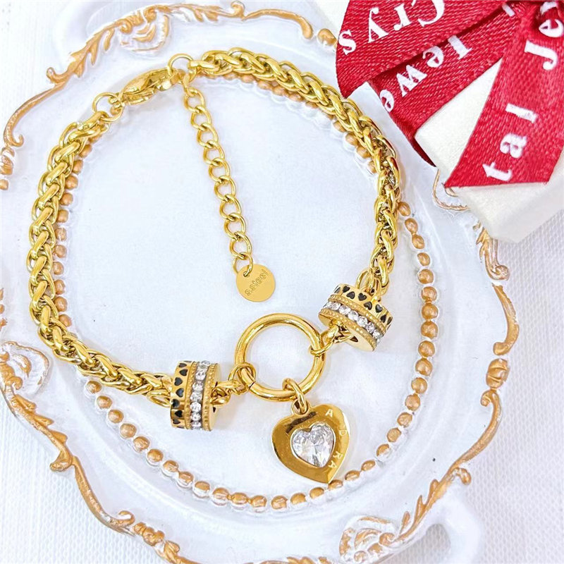Guangzhou Fat Fruit Trading Co., Ltd. Charm Stainless Steel Crown Heart Shiny Circle Chain bracelet