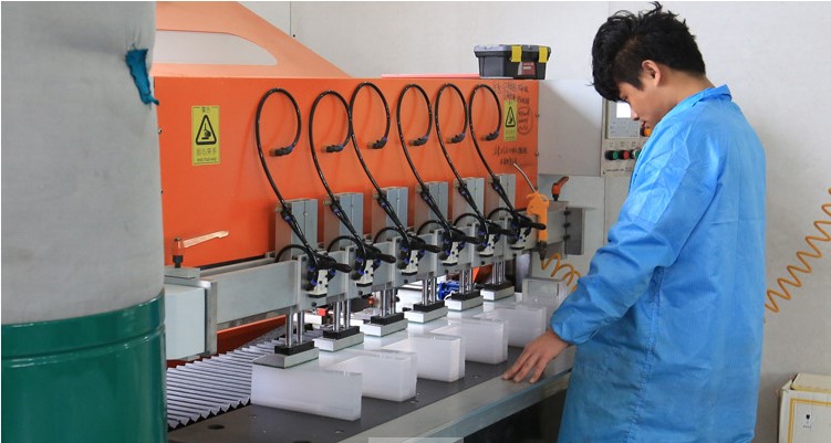 Dongguan Zhenshun Plexiglass Co., Ltd. acrylic tray