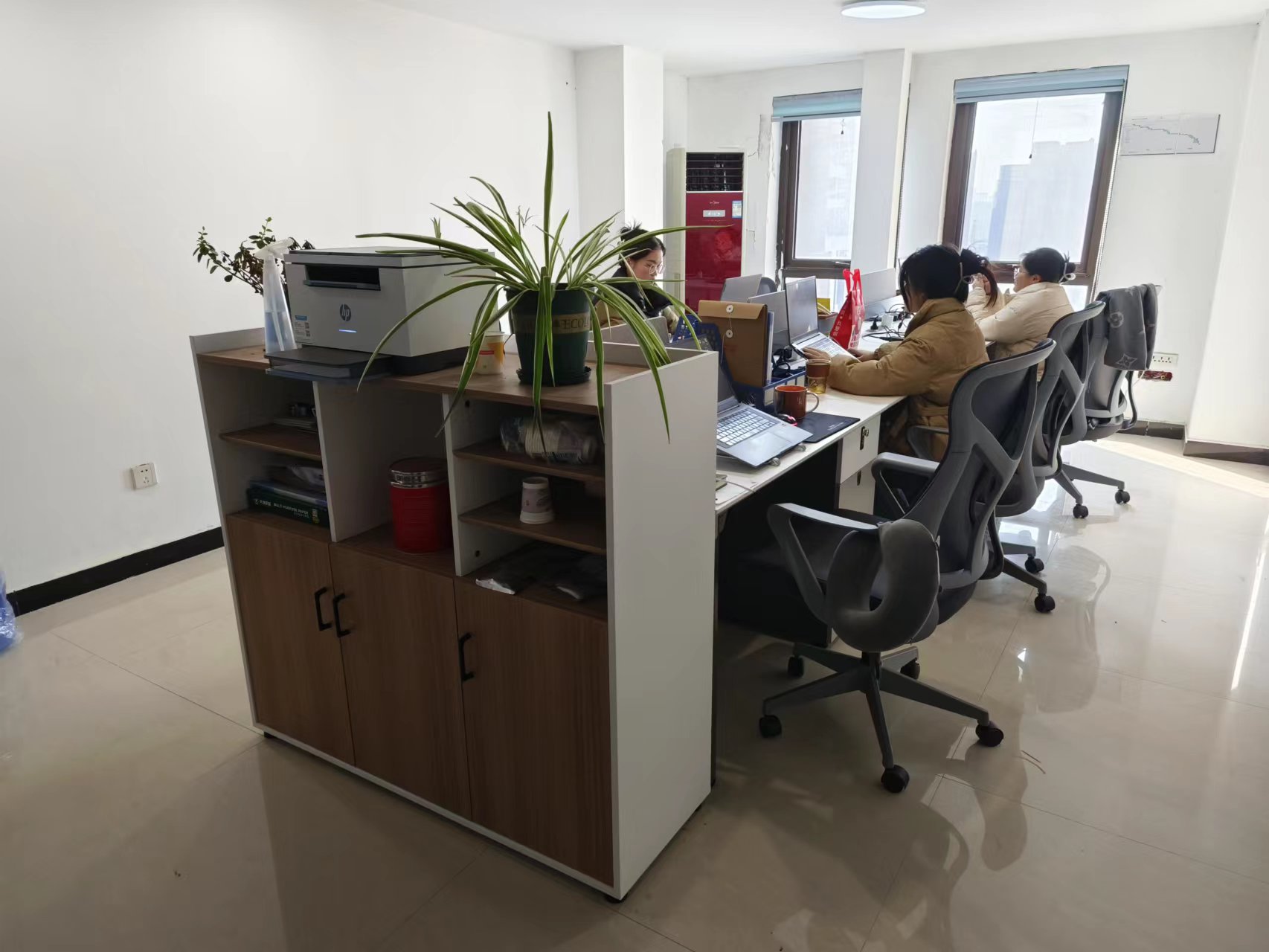 Henan Ernst Smart Technology Co., Ltd. 360 photo booth