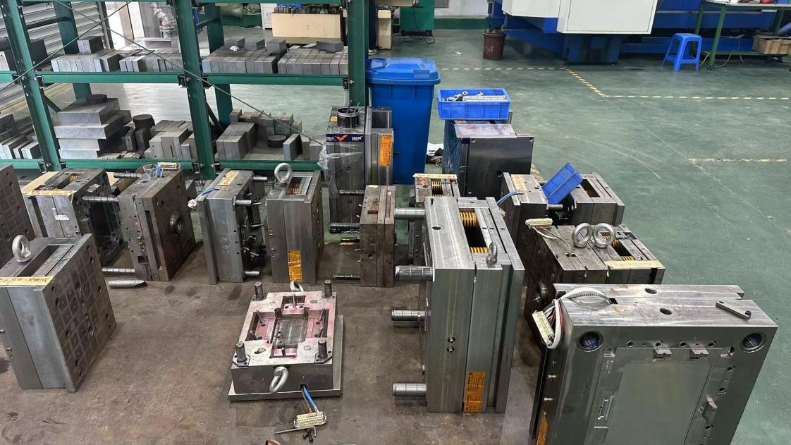 Shenzhen Twins Metal & Plastic Product Co., Ltd. factory image 3