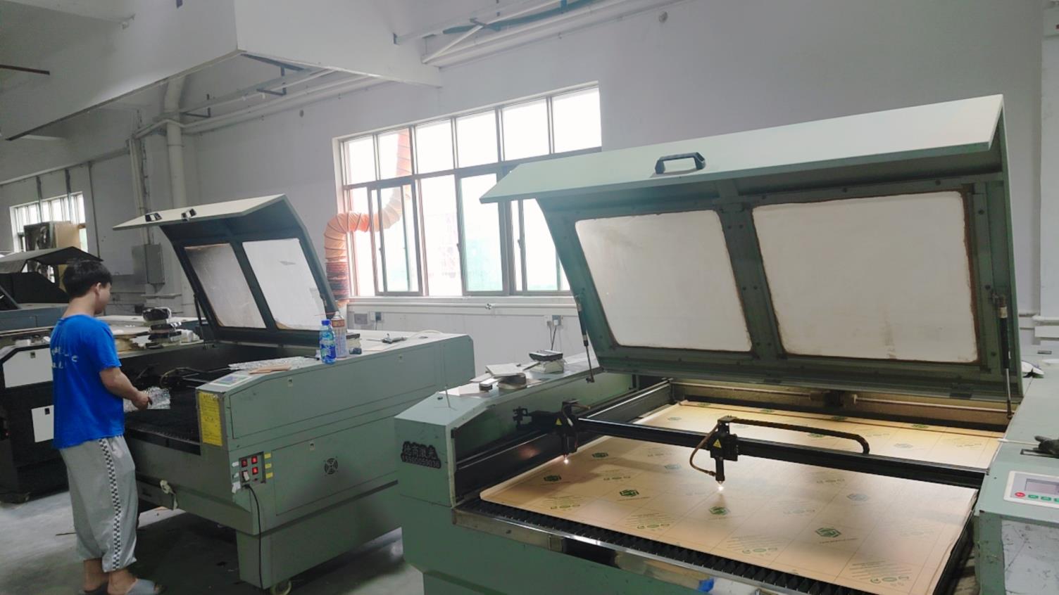 Zhongshan Chengyi Acrylic Products Factory factory image 3