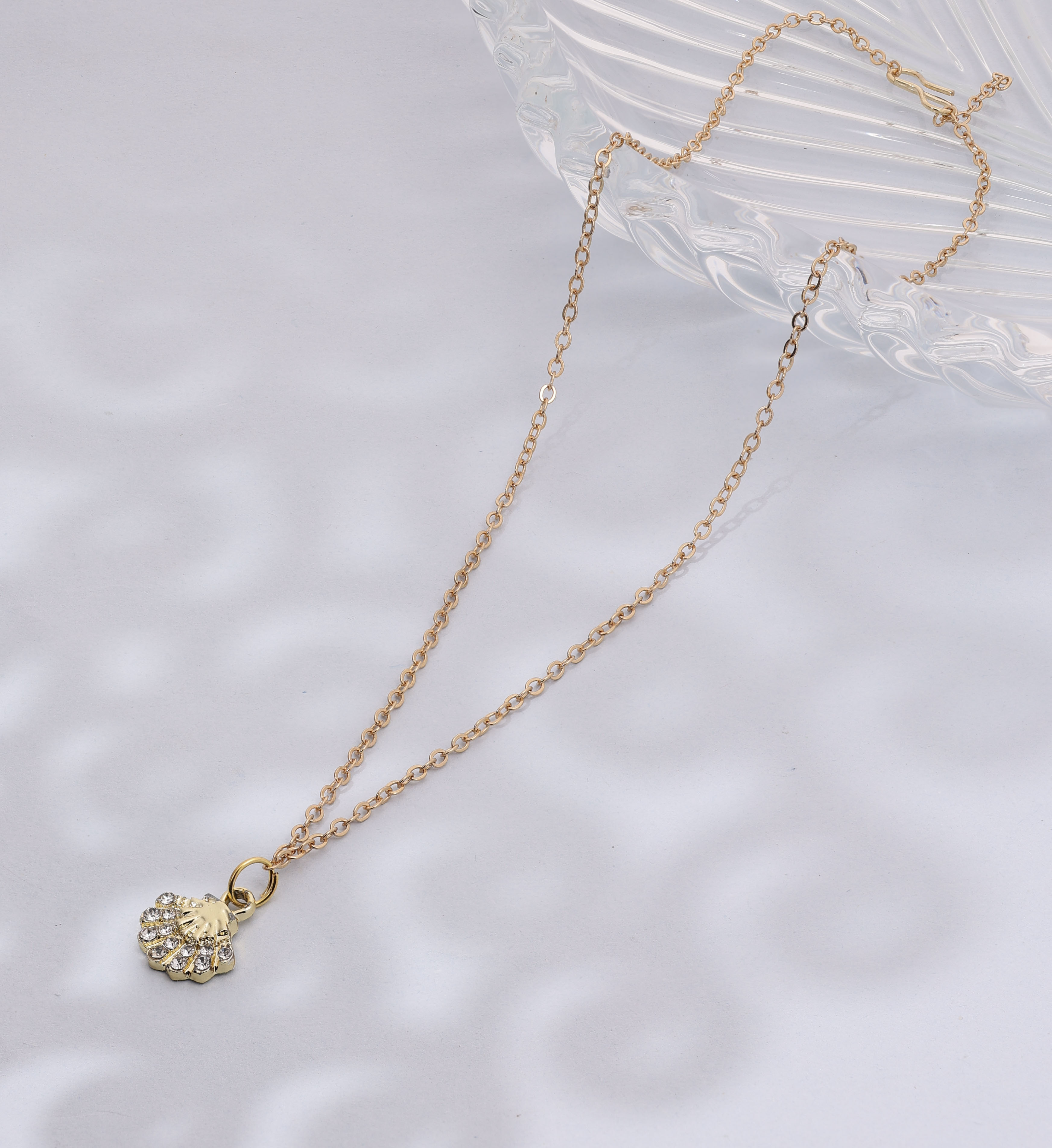 Charm pendant chain, Gift for women & girls, Fashionable chain, Custom jewelry, Modern minimalist chain, Chapado en oro