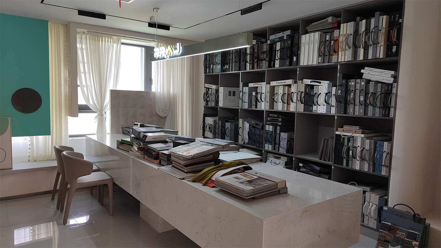 Chengdu Hehua Smart Window Coverings Co., Ltd. Roller blinds