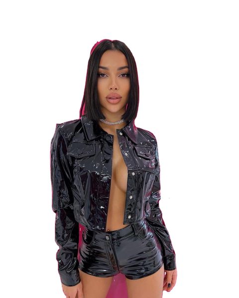 Women's Shiny Patent Velvet Leather Jacket with Long Sleeves and Turn-Down Collar Solid Pattern Short Coat for Autumn Winter