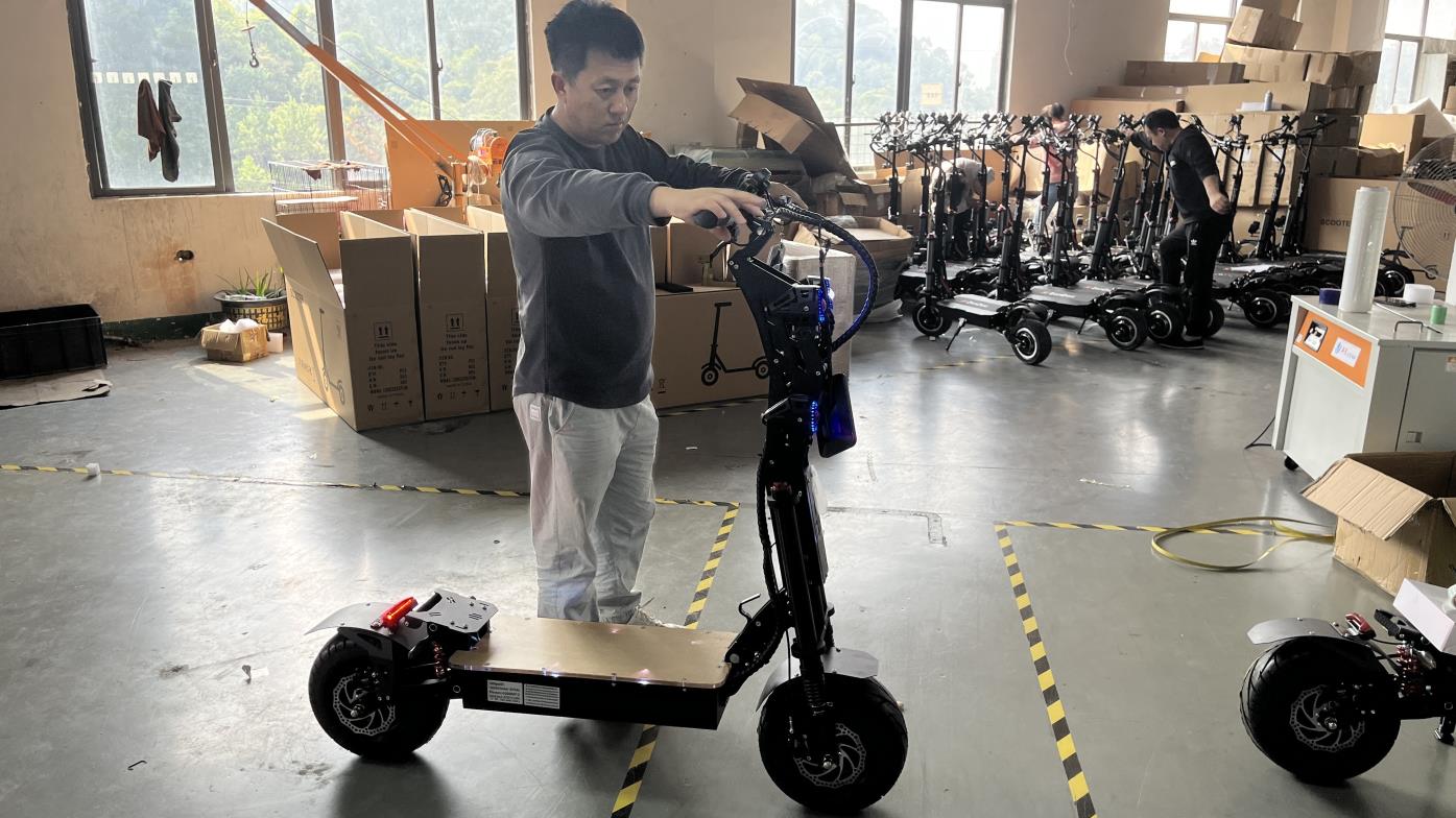 Hebei Heshi Sporting Goods Co., Ltd. Off Road Electric Scooter