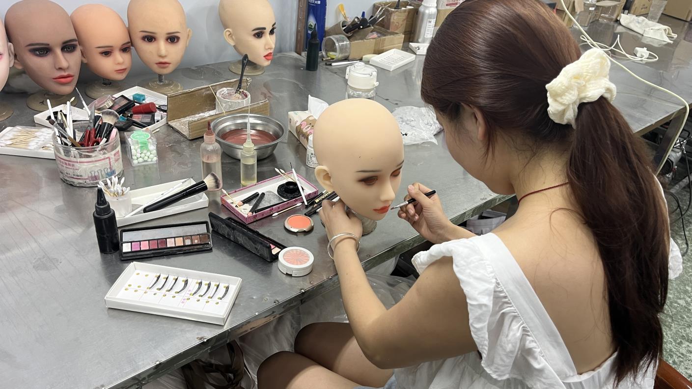 Guangzhou Evol Industrial Co., Ltd. Silicone Dolls