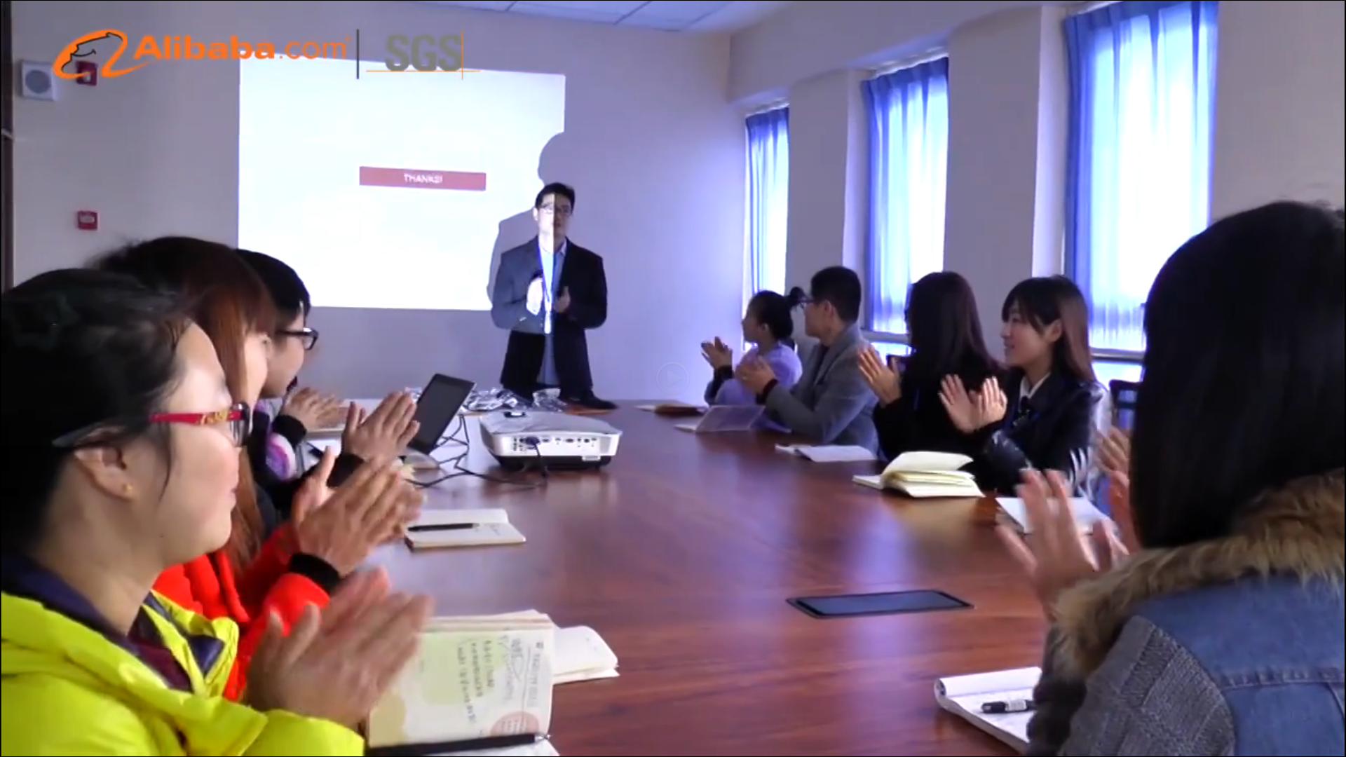 Yiwu Jiaoxi E-Commerce Commercial Firm (individual Business) Walking Style Shoe