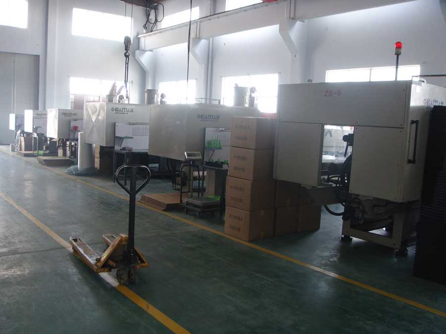 Ningbo L&J Mould Co., Ltd. Plastic Moulds