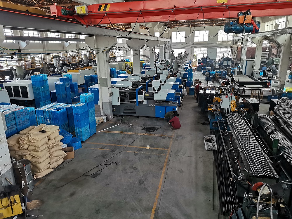 Yiwu Danlifang Trading Co., Ltd. Men's Business Shirts