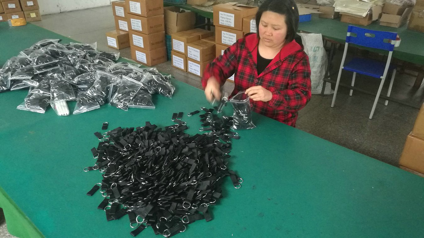 Ninghai Chipeng Mfg. Co., Ltd. Flashlight Keychains
