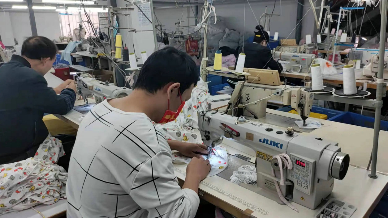 Huizhoushi Jimiaimi Fushi Youxiangongsi Fishing Waders