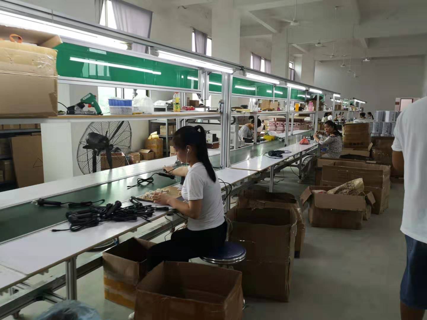 Guangzhou Peimeng Beauty & Hairdressing Equipment Co., Ltd. Barber Chairs